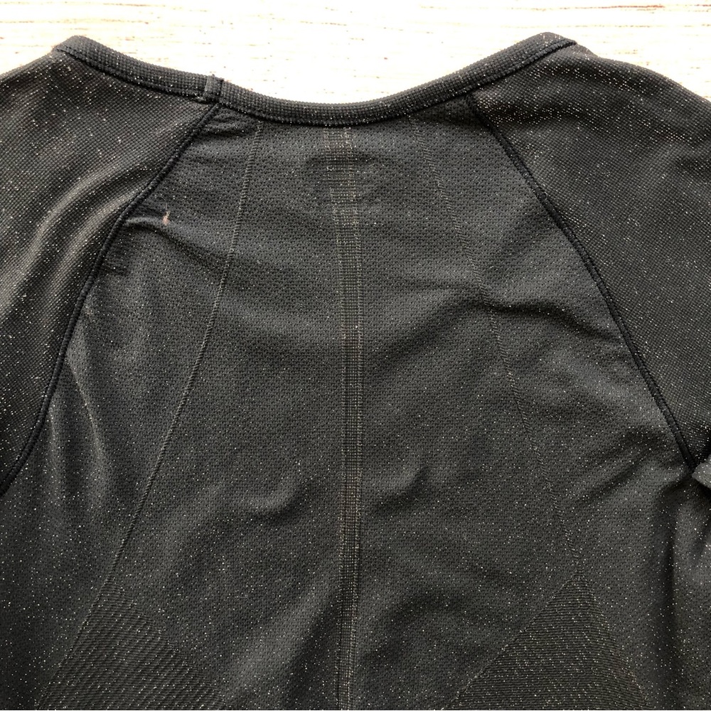 Athleta Speedlight Seamless Top in Shine Gray Size L - Picture 6 of 8